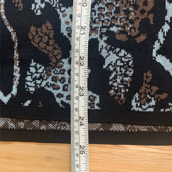 Exclusively Misook Knit Snakeskin Animal Print Sleeveless Top Office Size Large - Picture 9 of 9